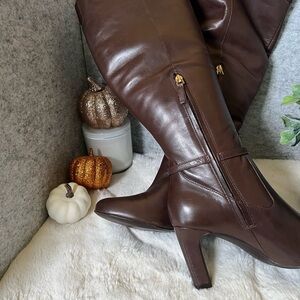 Naturalizer Elegant Brown Leather Knee-High‎ Boots